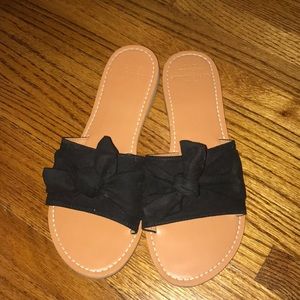 ☀️🌸Abercrombie and Fitch Sandals☀️🌸